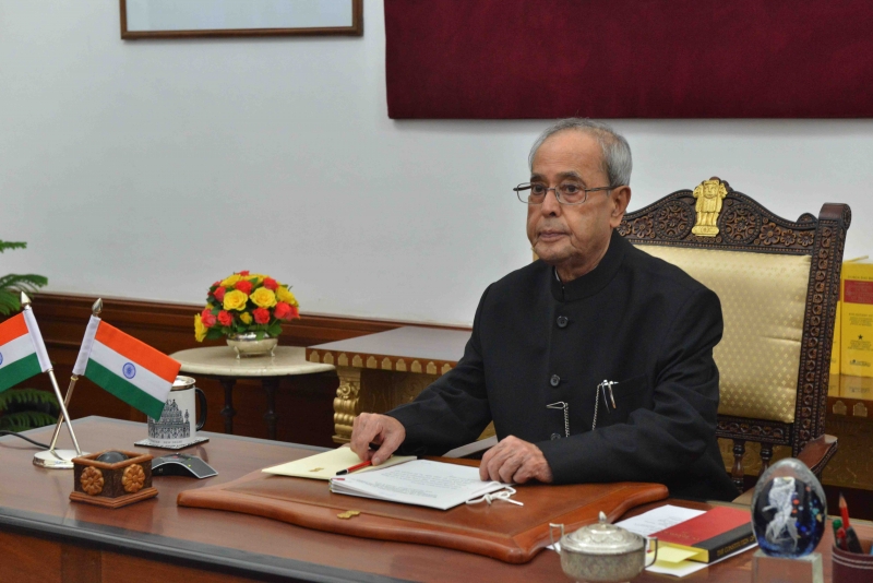 pranabmukherjeetosendnewyearmessagetogovernorsthroughvideoconferencingtoday